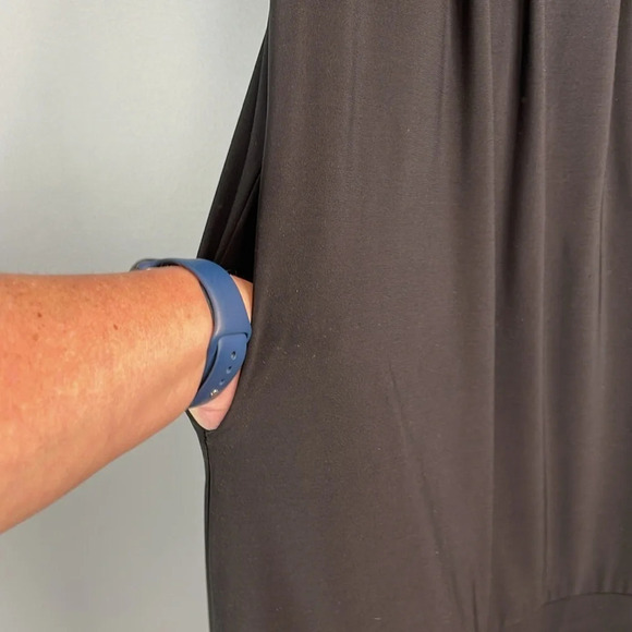 TIANA B. Black Box Pleat Scoop Neck Short Sleeve Shift Dress Loose Classic M - Picture 6 of 12